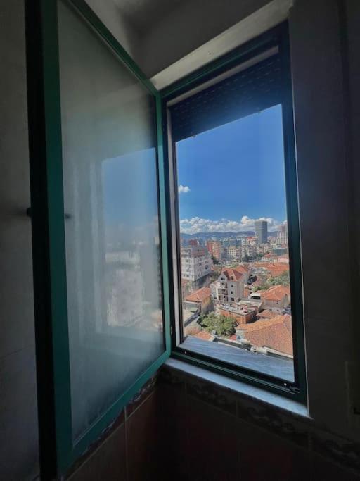 Central Tirana Flat Near Bazaar Extérieur photo